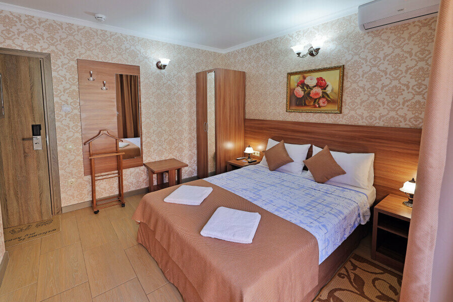 Гостиница Лорис Геленджик