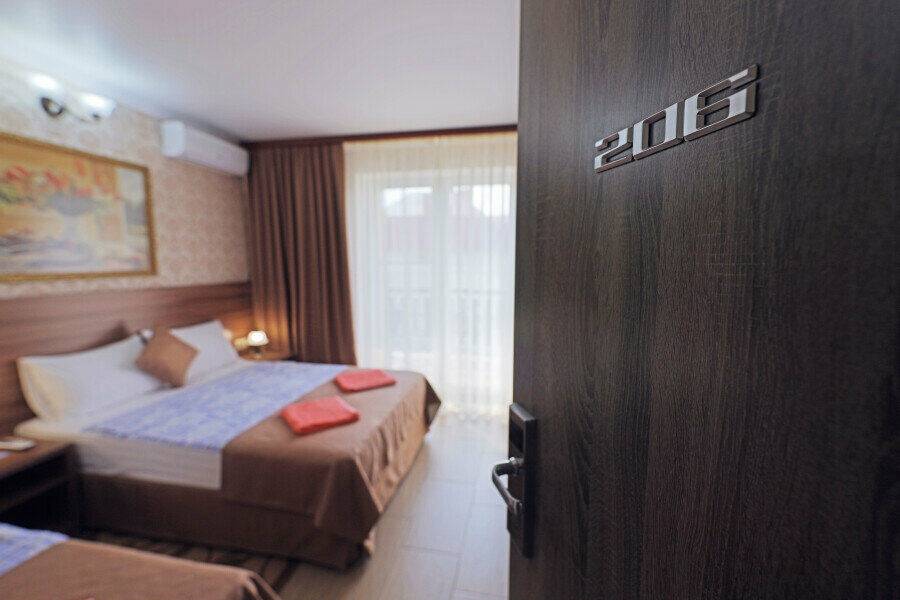 Гостиница Лорис Геленджик