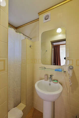 Гостиница Лорис Геленджик Двухместный номер с 1 кроватью-11