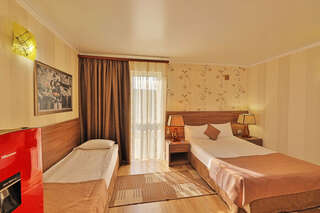 Гостиница Лорис Геленджик Трехместный номер-2