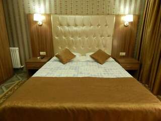 Гостиница Лорис Геленджик Улучшенный семейный номер-4