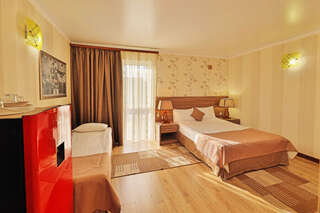 Гостиница Лорис Геленджик Трехместный номер-3